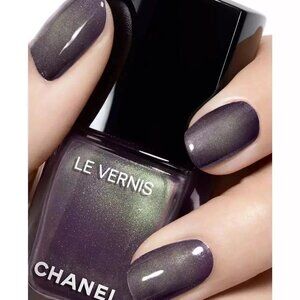 Chanel Le Vernis Nail Polish Enamel #189 PHENOMENE, 2025 Limited Edition